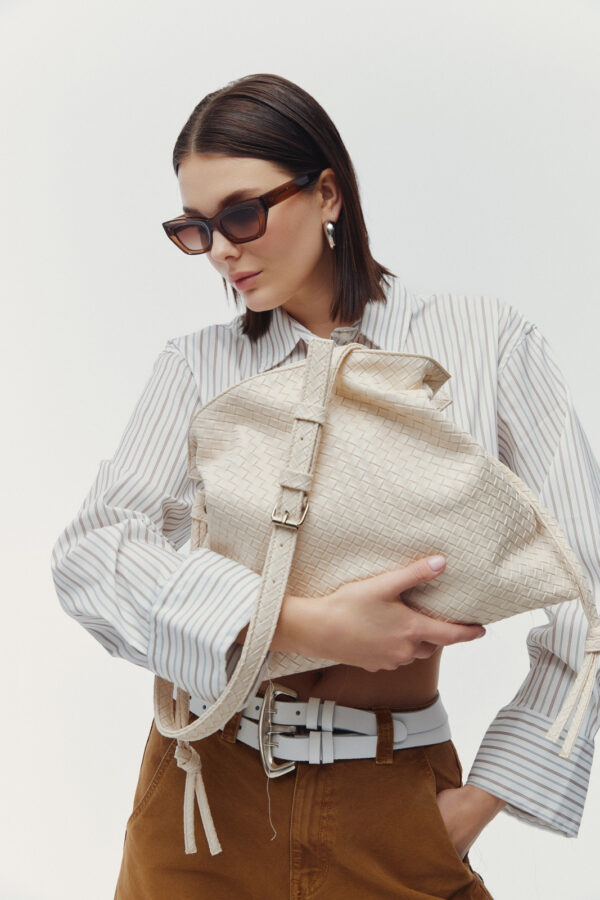 Tulip textured bag -  Leather Twist - Image 2