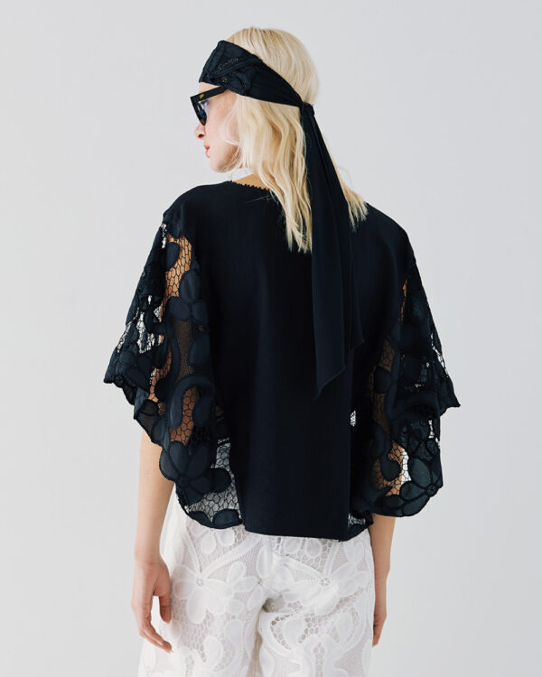 Oversized top with broderie details – Access Fashion - Image 3