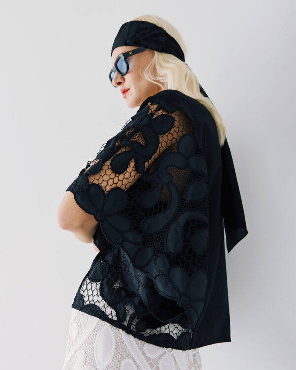 Oversized top with broderie details – Access Fashion - Image 4