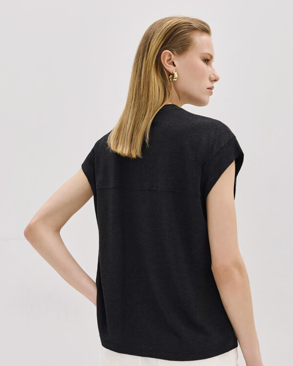 T-shirt with a round neckline - Access Fashion - Image 7