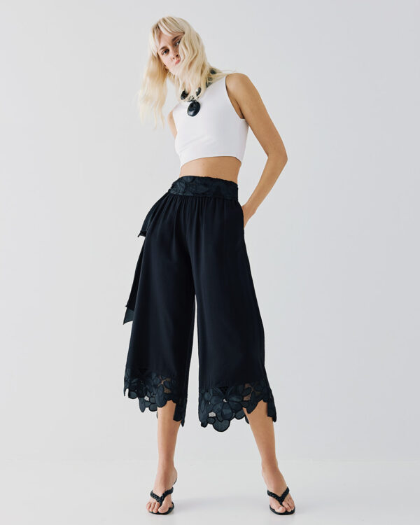 Lace trim cropped pants – Access Fashion - Image 3