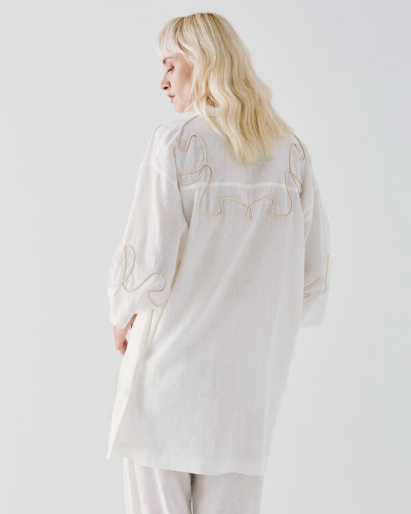 Shirt with lapel and embroidered drawstrings – Access Fashion - Image 4