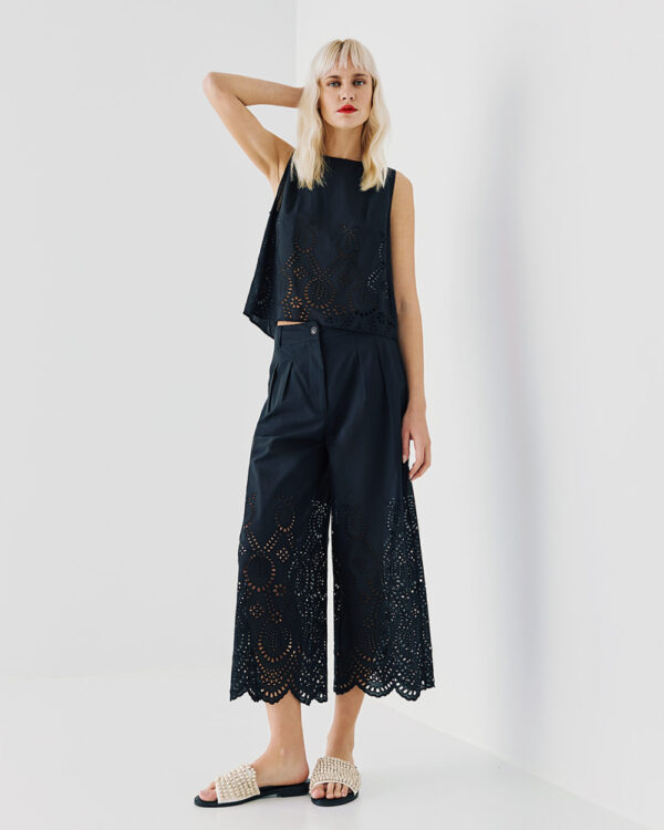 Cropped pants with perforated details - Access Fashion - Image 5