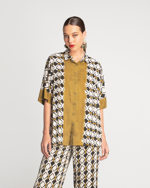 Relaxed-fit printed shirt contrasting details - Moutaki