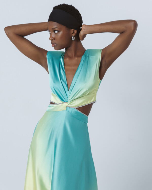 Maxi dress with a waist cut-out - Access Fashion - Image 3