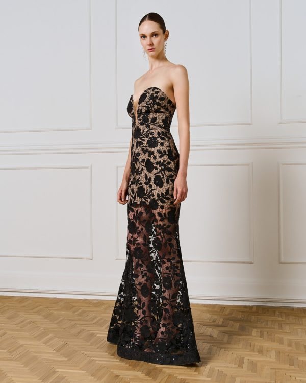 Maxi dress with lace
- Access Fashion