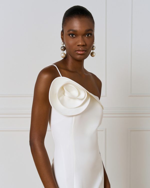 Long dress with with a ruffled flower detail - Access Fashion - Image 2