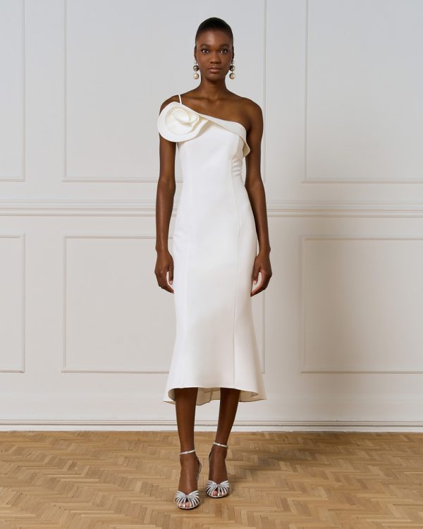Long dress with with a ruffled flower detail - Access Fashion - Image 3
