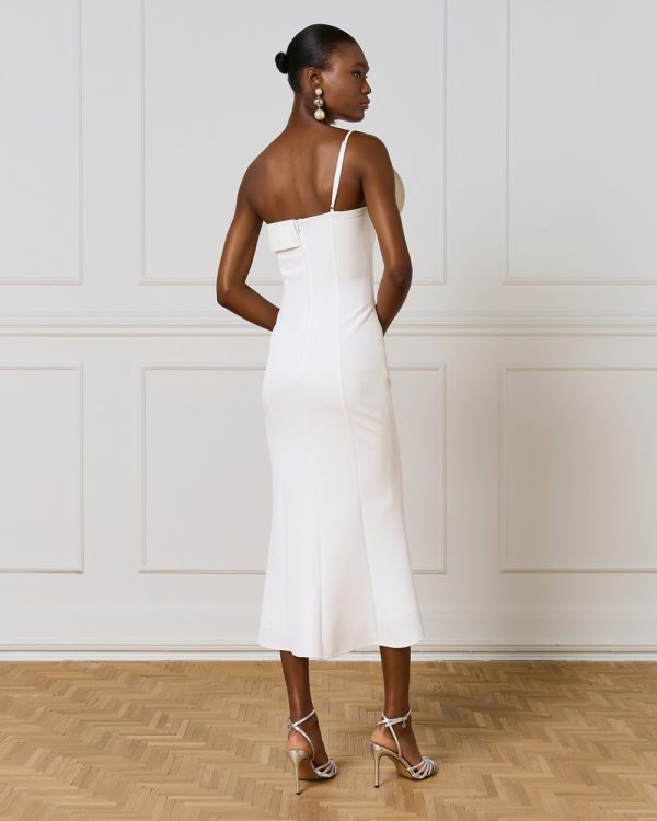 Long dress with with a ruffled flower detail - Access Fashion - Image 4