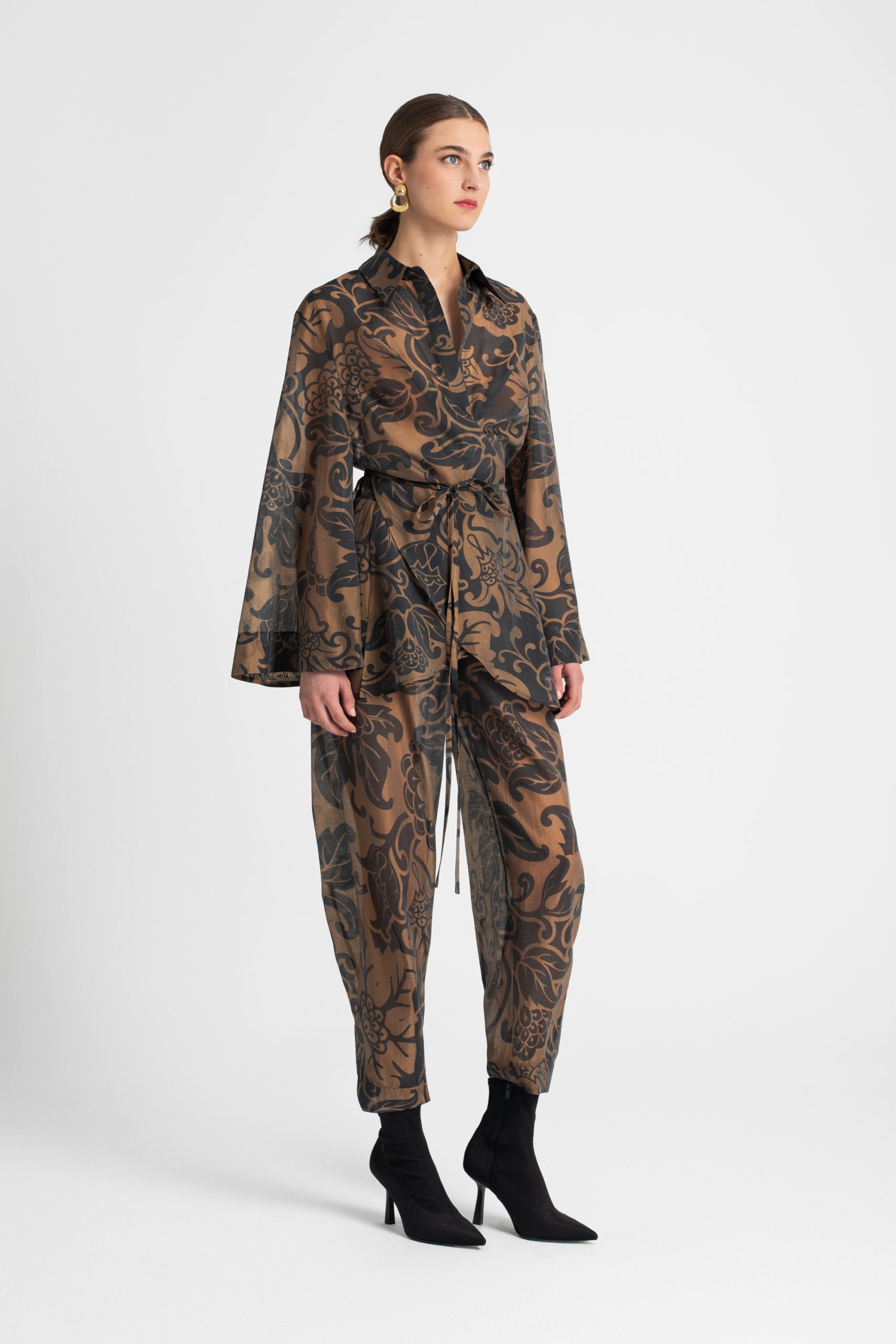 Brouska - MKW25-2503148 Baroque print tapered trousers - Moutaki - Image 2