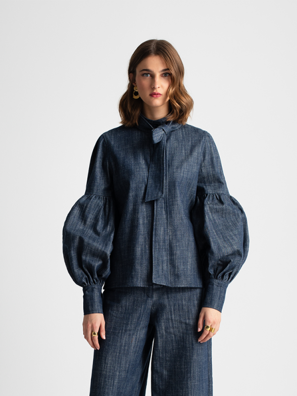 Denim shirt with bow tie and puff sleeves - Moutaki