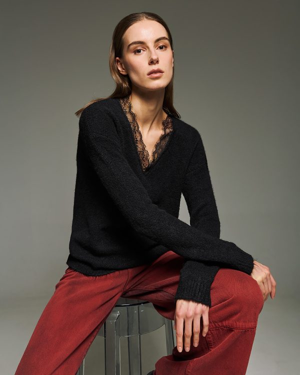 Lace detail knit sweater with v-neck - Tailor Made Knitwear - Image 4