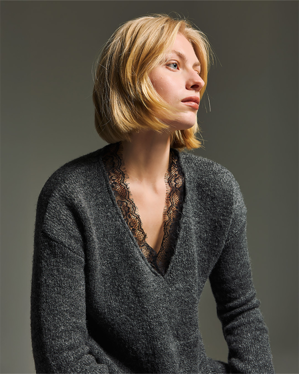 Lace detail knit sweater with v-neck - Tailor Made Knitwear