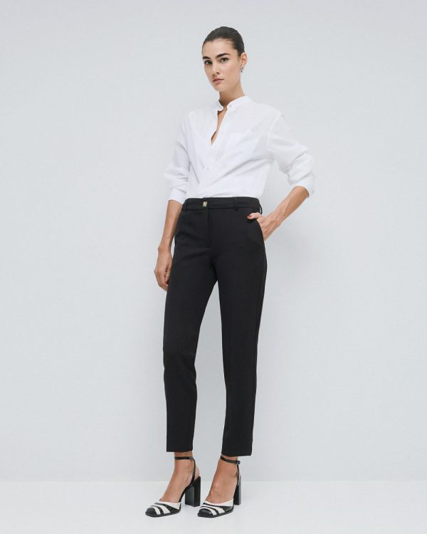 Straight-leg pants with a monogram button - Access Fashion