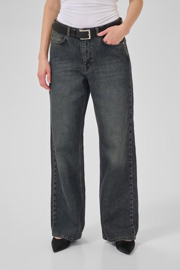 05 The Louis high-wide denim pants - My Essential Wardrobe - Image 4