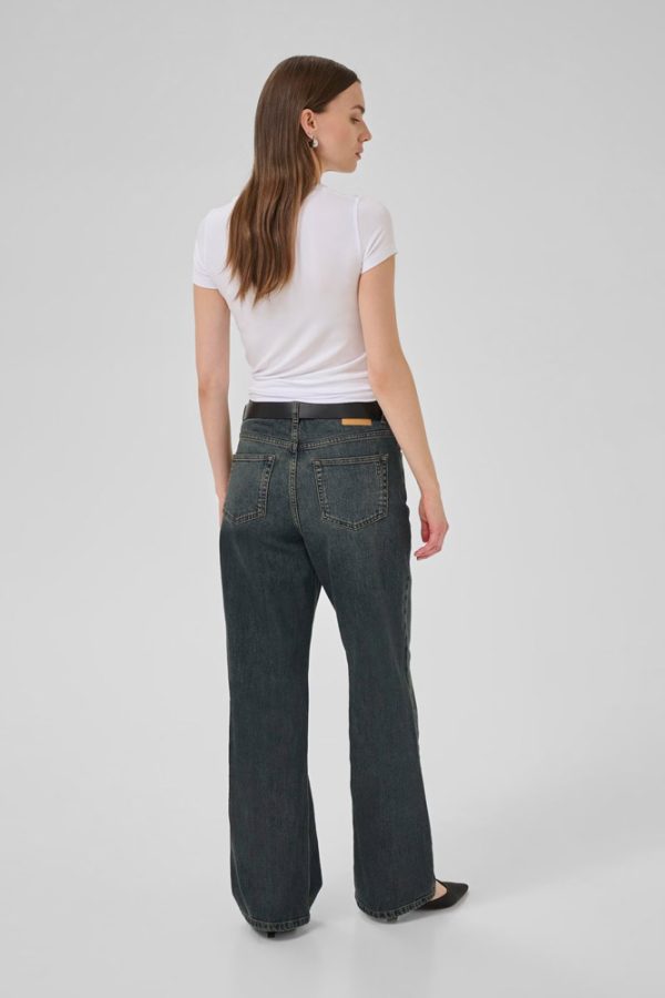 05 The Louis high-wide denim pants - My Essential Wardrobe - Image 6