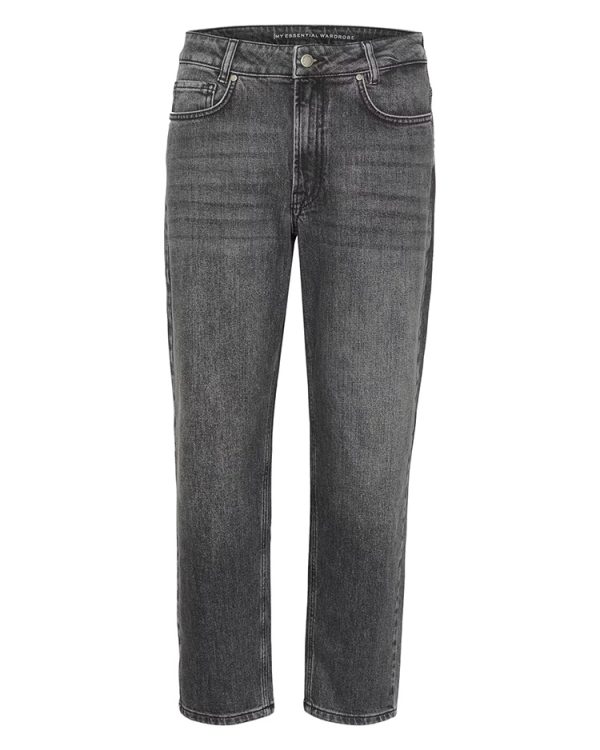 34 The mommy 139 high tapered denim pants - My Essential Wardrobe
