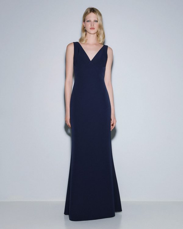 Maxi dress with a v-neckline - Access Fashion
