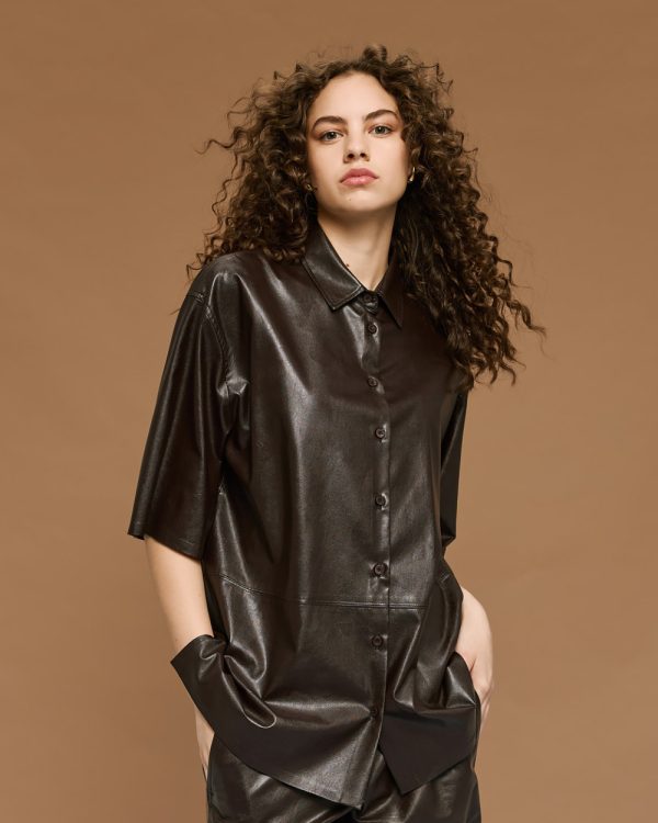 Short-sleeved faux leather shirt - Access Fashion - Image 3