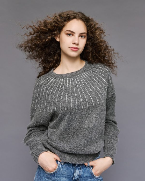 Knitted blouse with rhinestones - Access Fashion