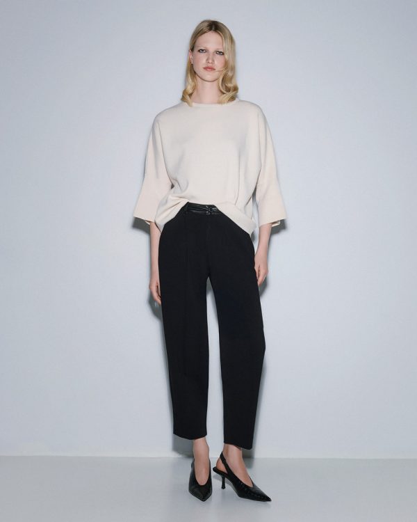 Knitted blouse with a boat neckline - Access Fashion - Image 5