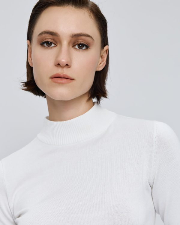 Knitted turtleneck blouse with short sleeves - Access Fashion - Image 4