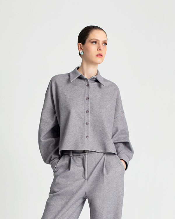 Cropped shirt with a relaxed silhouette - Moutaki
