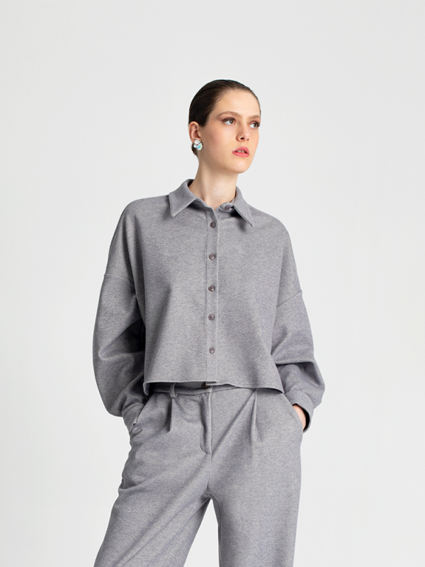 Cropped shirt with a relaxed silhouette - Moutaki