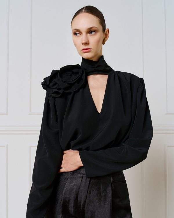 V-neck blouse with flower detail - Access Fashion - Image 3