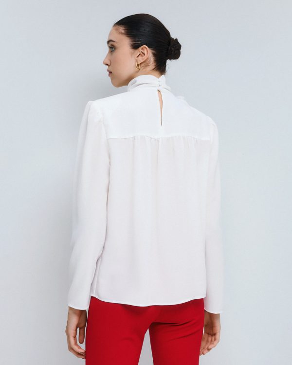 V-neck blouse with flower detail - Access Fashion - Image 8
