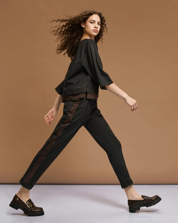 Pants with suede-effect details and turn-up hems - Access Fashion - Image 3