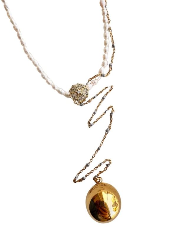Small pearl necklace with pendant and chain - Ifigenia Loukou - Image 3