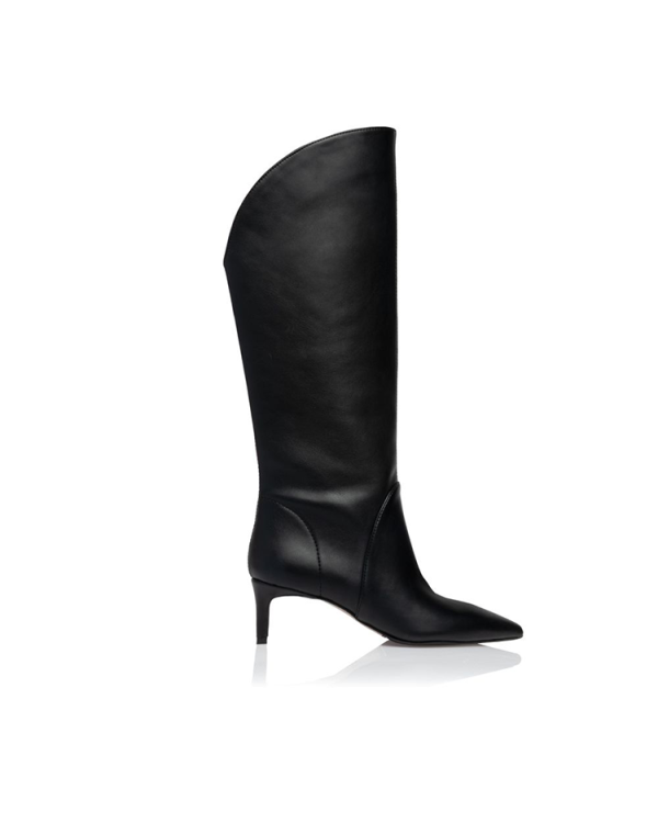 Leather knee-high boots with pointed toe - Sante Shoes