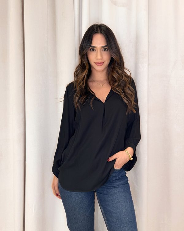 Flowy v-neck blouse with front pleat - Innocent