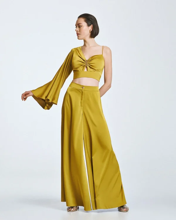 Blouse with one sleeve and a metallic detail - Access Fashion