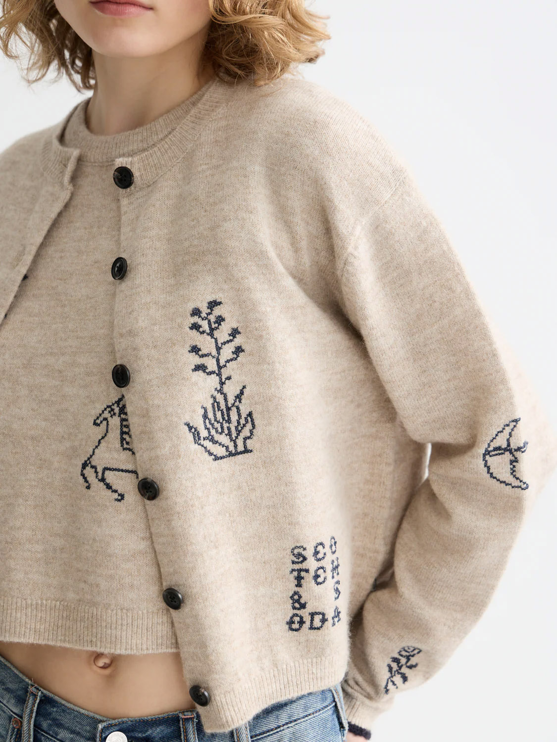 Brouska - SQS26-U9B01080T Embroidered crew neck cardigan - Scotch & Soda - Image 4