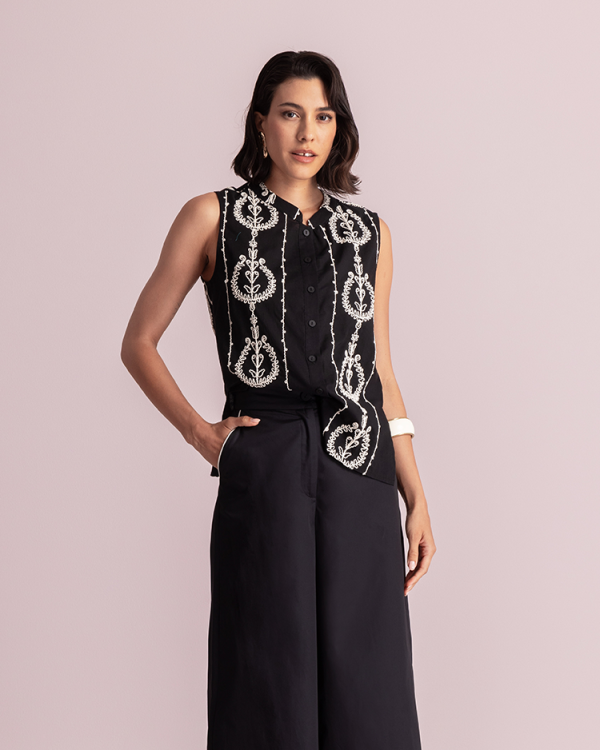 Embroidered sleeveless button-down shirt - Moutaki