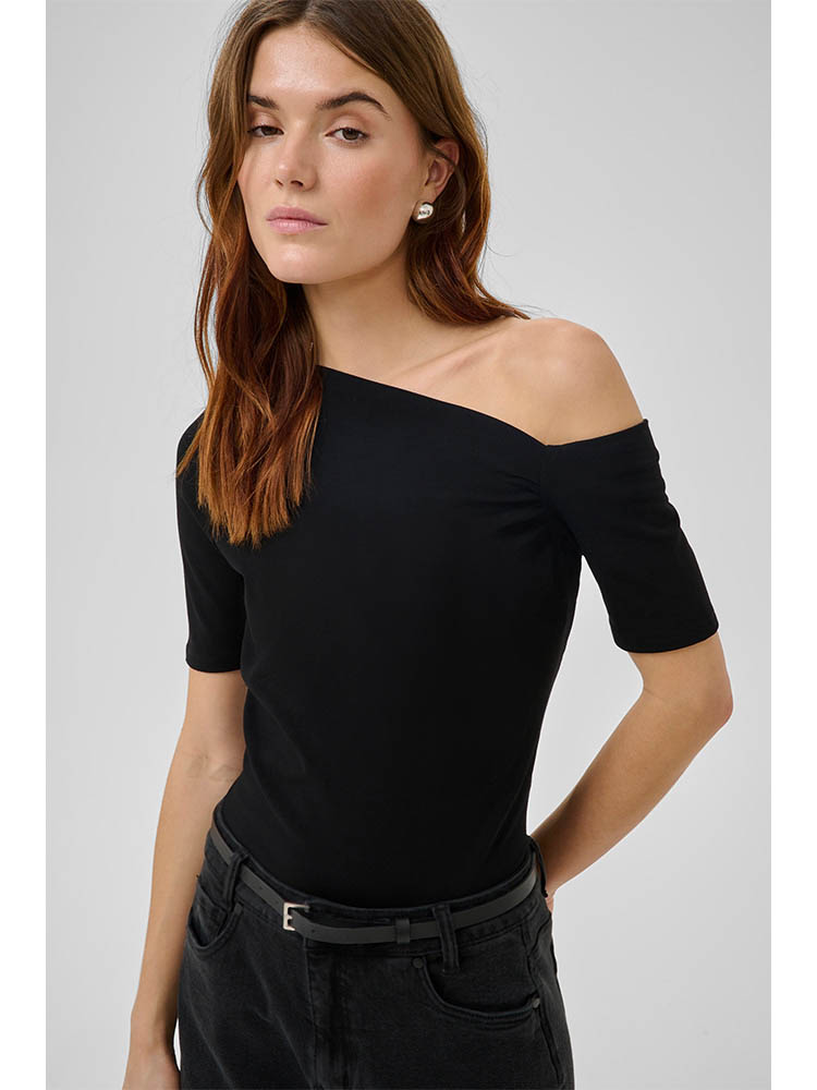 Brouska - MES26-5450 Nupti off-shoulder tee - My Essential Wardrobe