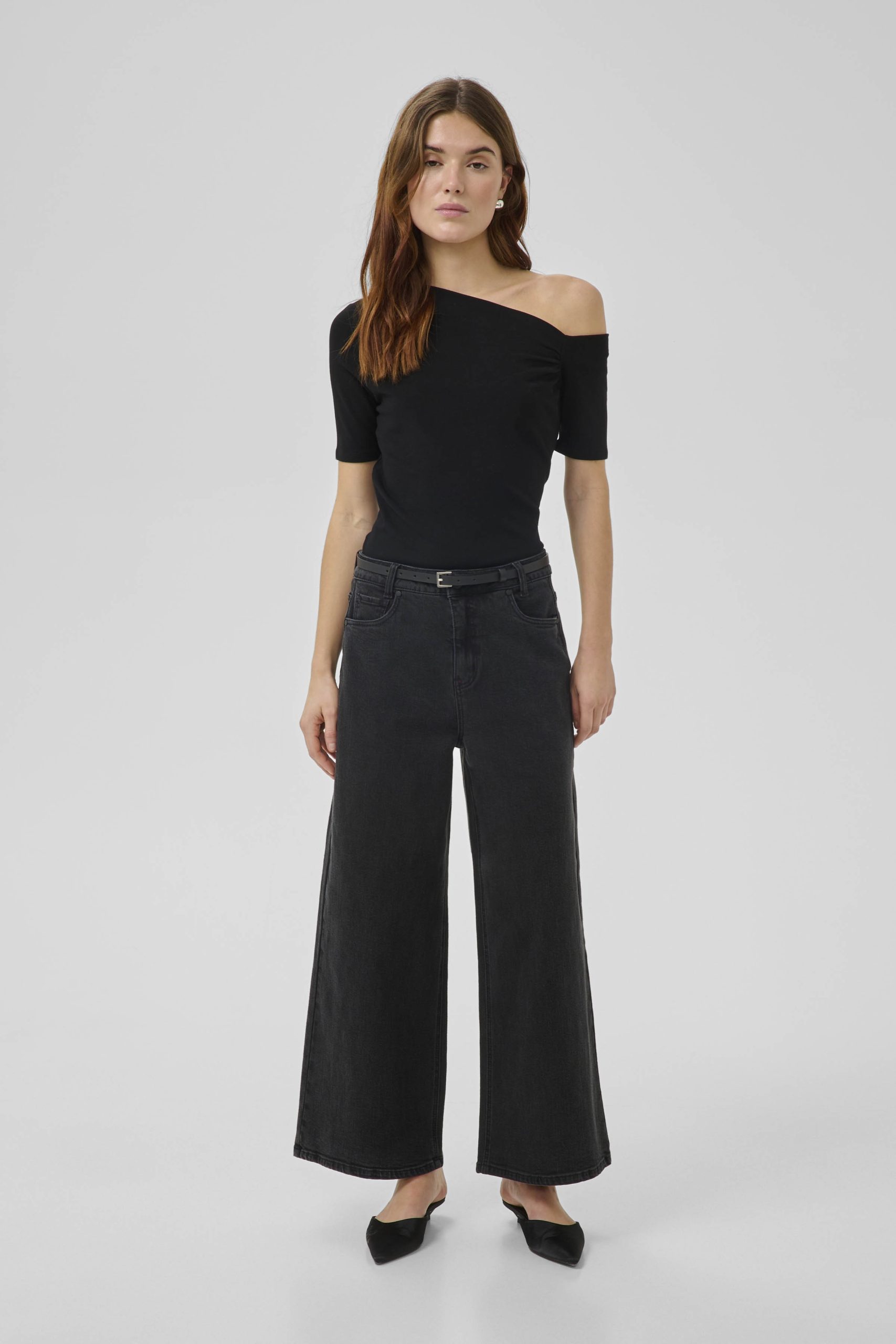 Brouska - MES26-5450 Nupti off-shoulder tee - My Essential Wardrobe - Image 2