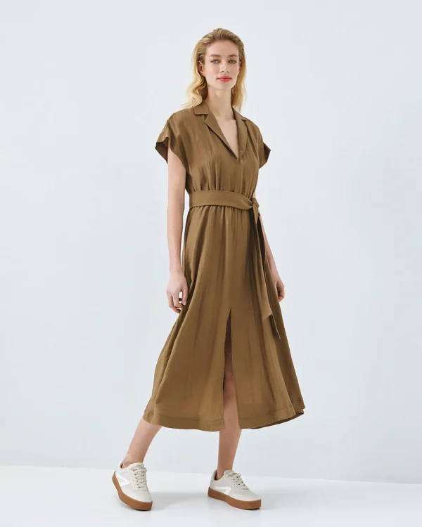 Dress with an elastic waistband and collar - Access Fashion