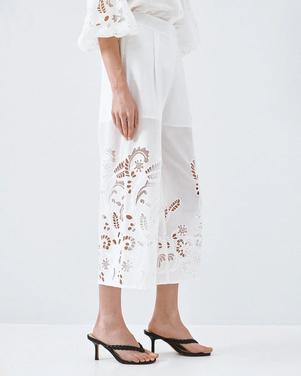 Brouska - S26-5147-678 Broderie culotte pants - Access Fashion - Image 5