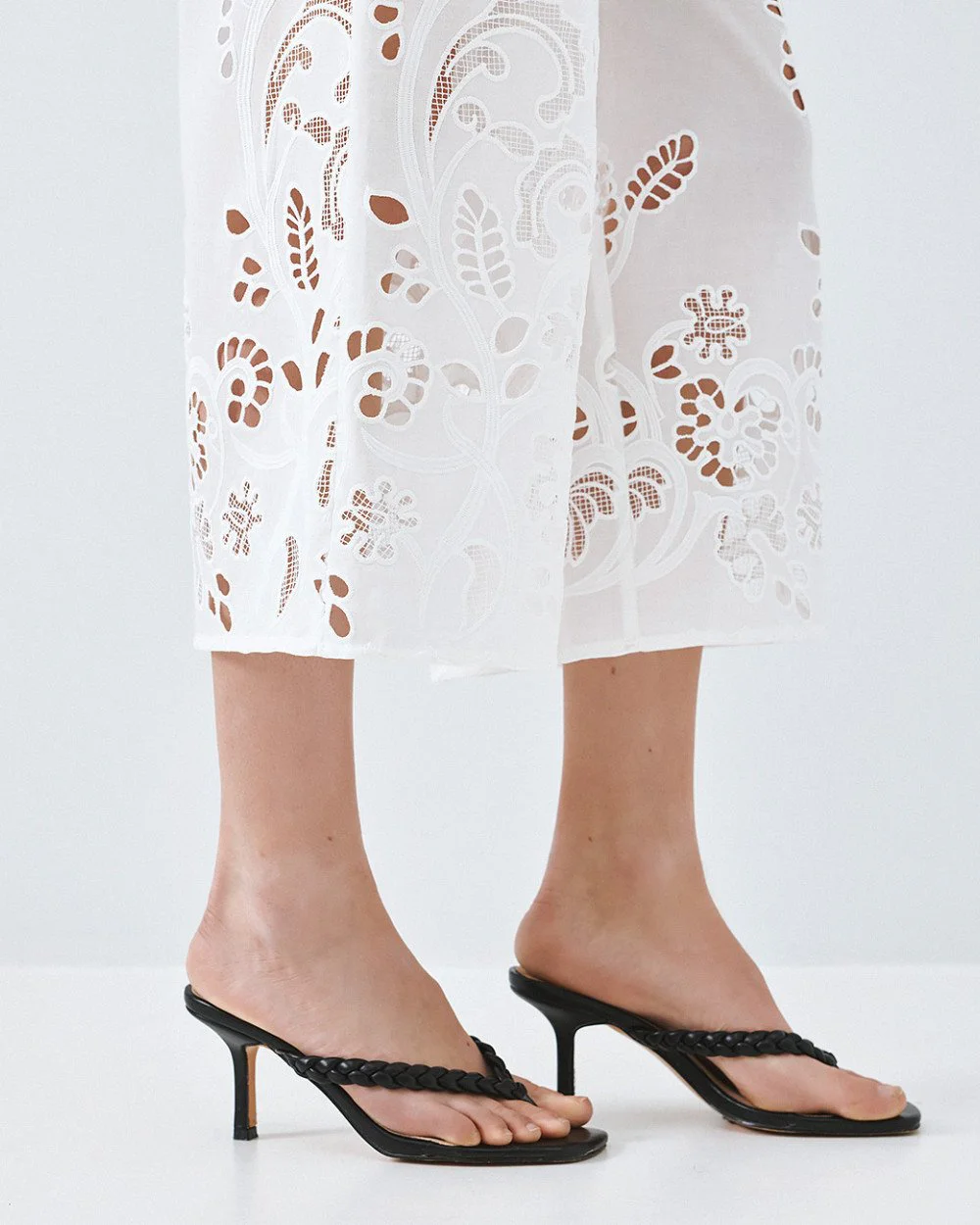 Brouska - S26-5147-678 Broderie culotte pants - Access Fashion - Image 6