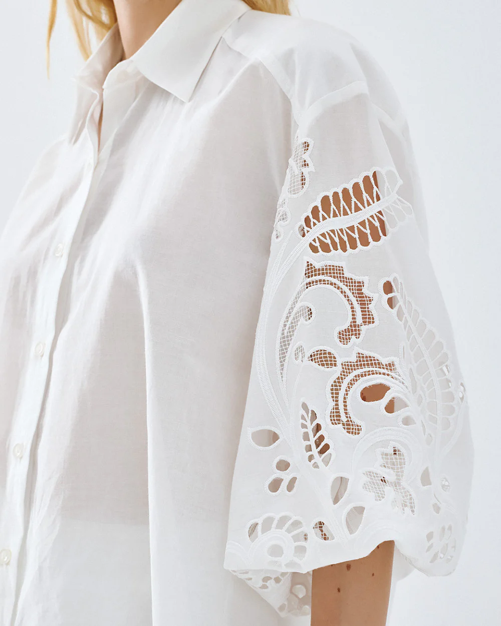 Brouska - S26-7039-678 Shirt with broderie sleeves - Access Fashion - Image 6