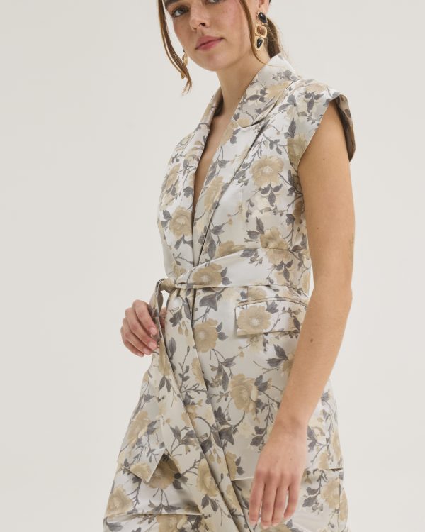 Alternative view of Floral belted tailored vest - Innocent
