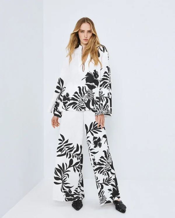 Floral blouse with front opening - Access Fashion