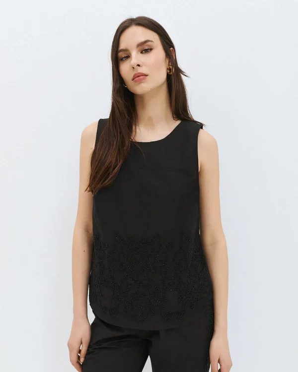 Sleeveless top with embroidery - Access Fashion