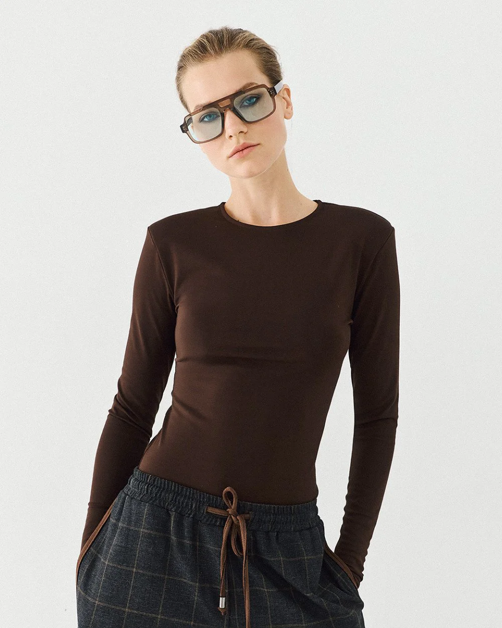 Brouska - W26-2008 Long-sleeved blouse with padded shoulders - Access Fashion - Image 4
