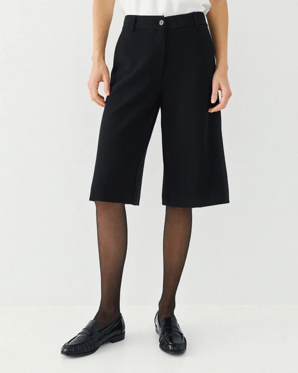 Alternative view of Bermuda shorts with pockets - Access Fashion